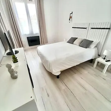 T3 De Avec Terrasse De 25m2 *